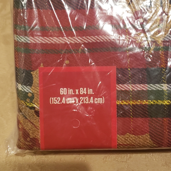 Food Network Leafy Tartan Tablecloth 60'' x 84 in. (Kohls) NWT - Picture 7 of 10